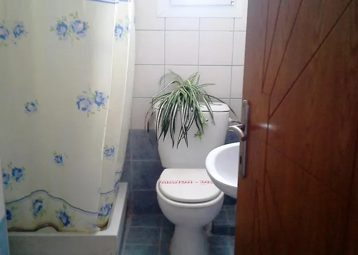 Skiathosrooms-appartments For Holidays *