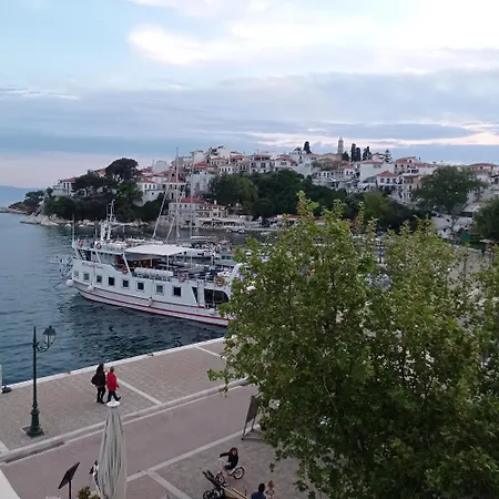 Skiathosrooms-appartments For Holidays Daire