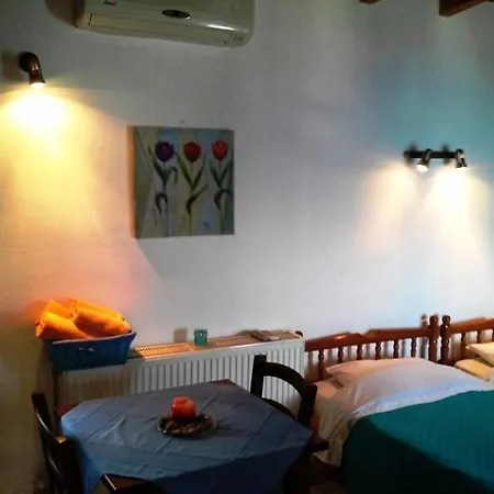 Skiathosrooms-appartments For Holidays *