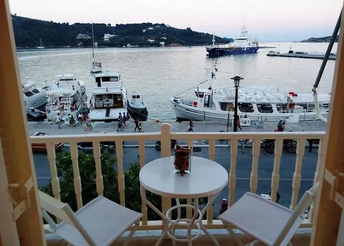 Skiathosrooms-appartments For Holidays Apartament *