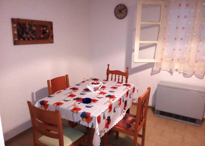 Skiathosrooms-appartments For Holidays